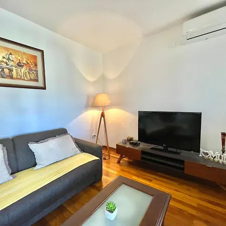 Family Three Bedroom Mimoza 2 Apartament Budva