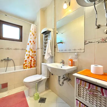Family Three Bedroom Mimoza 2 * Budva